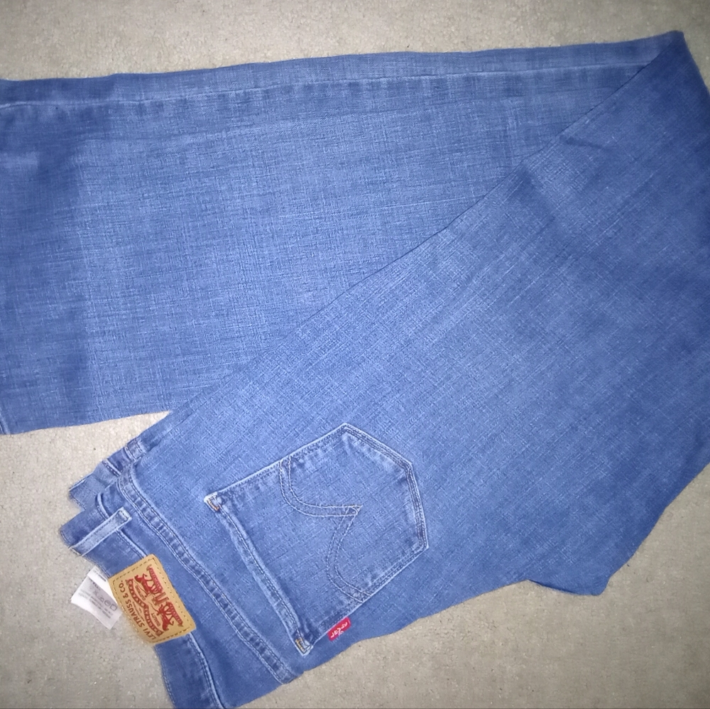 Levi Classic Boot Size 6 W28 L34